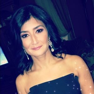 Meet your Posher, Eva